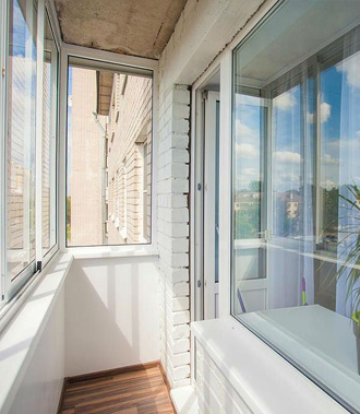 Остекление балконов в Балашихе